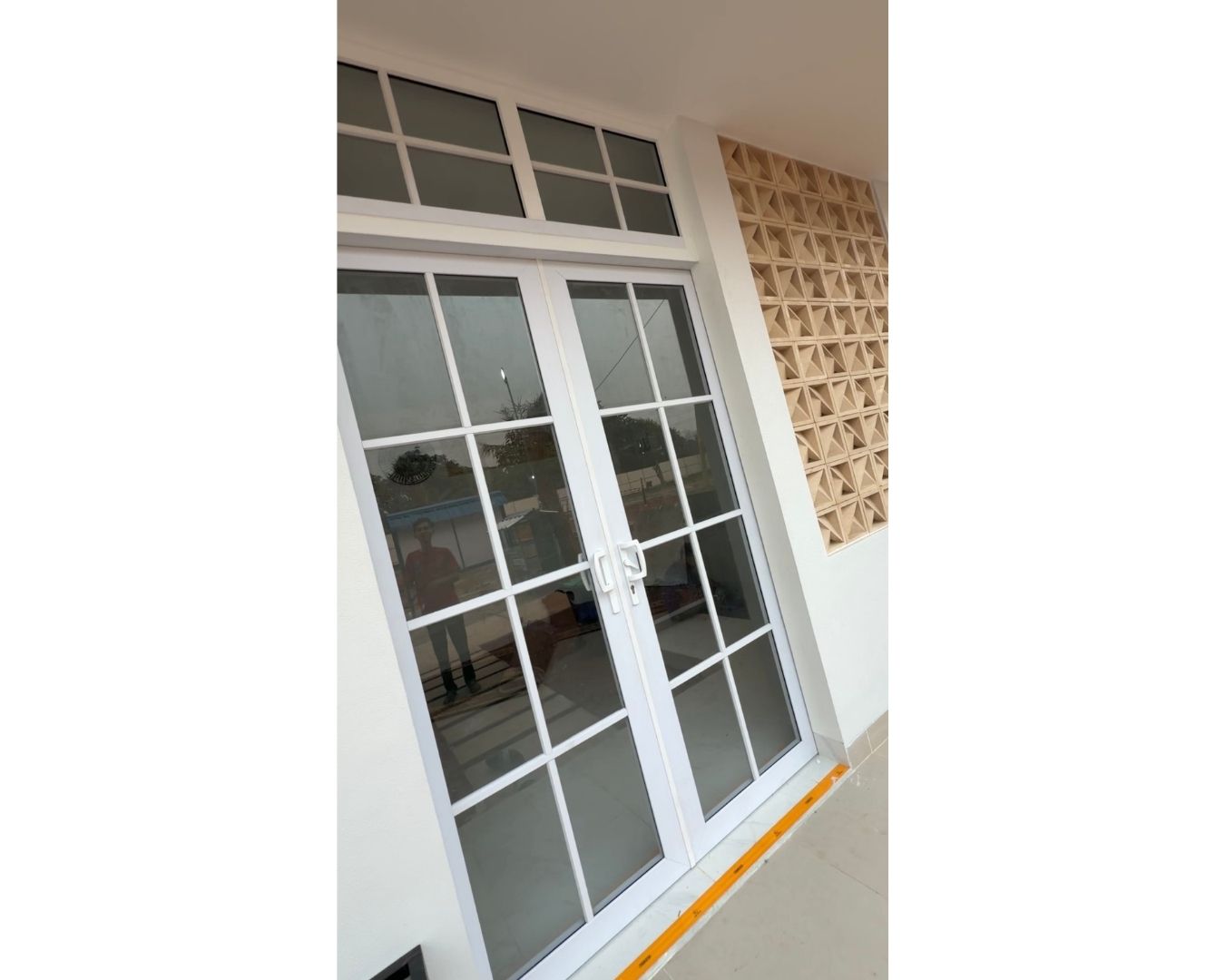 Pintu Double Sliding Kaca Regal + Kaca Mati Regal - gambar 1