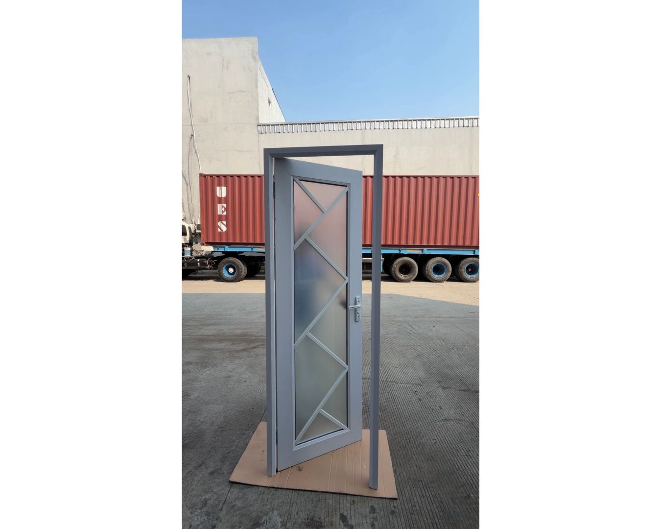 Pintu Ekonom Kaca Regal Zigzag - gambar 1