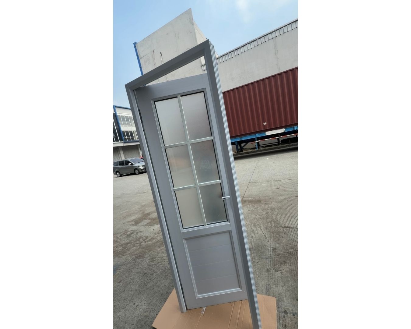Pintu Ekonom Panel Kaca Regal - gambar 1