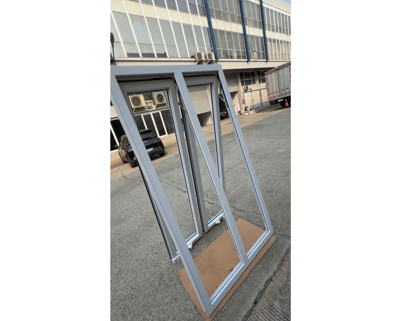 Jendela Double Awning (putih) - gambar 4